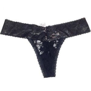 NWT VICTORIA'S SECRET BLACK/‎ SILVER METALLIC LACE WAIST TRIM THONG PANTY MEDIUM